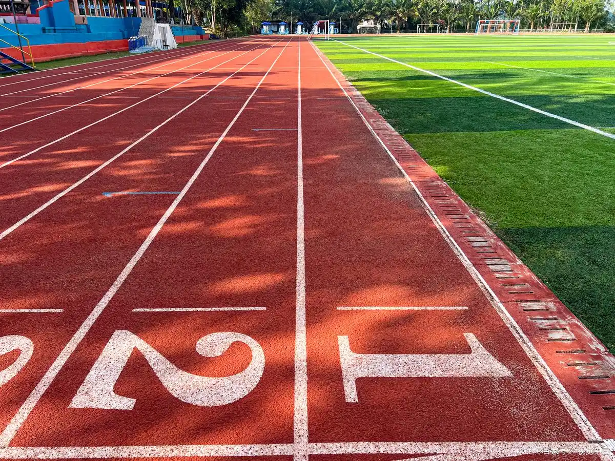 五指山市学校塑胶跑道篮球场 - 排名